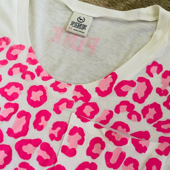 PINK Victoria Secret Cheetah Print T-Shirt Size XS - Picture 3 of 3